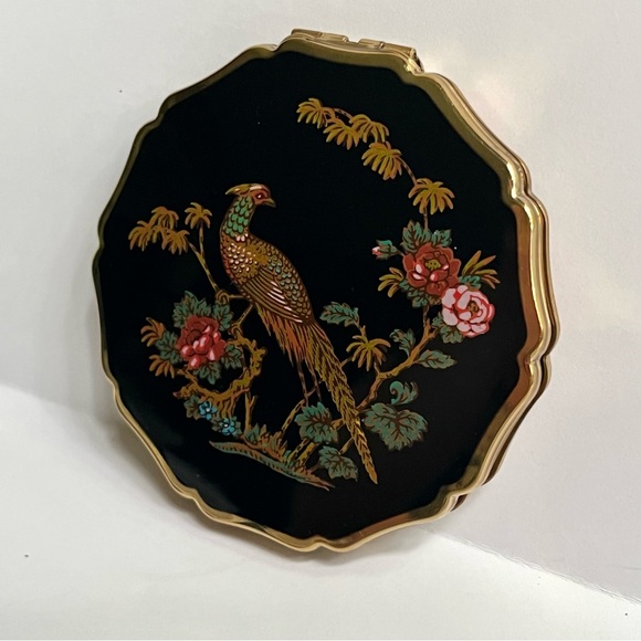 1950s VTG Stratton England Compact Mirror w/ Peacock + Flowers on Black Enamel - Picture 3 of 14